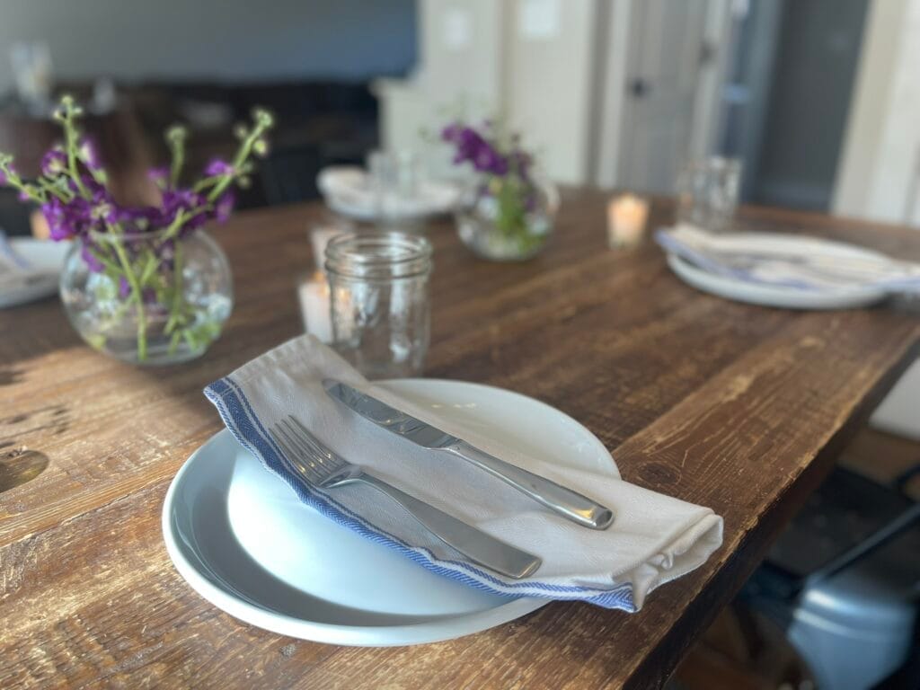 host a dinner party planner