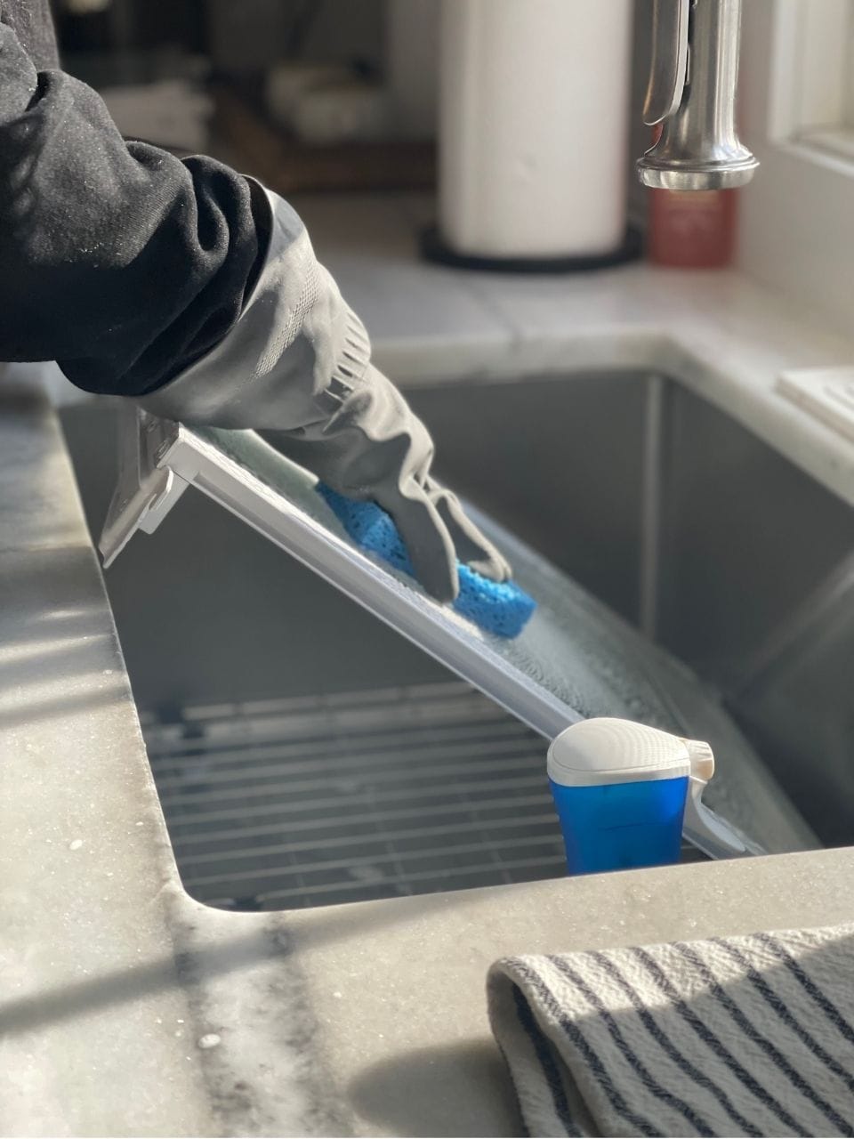 cleaning routine for working moms cleaning routine for working mom